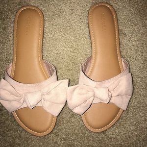 Old Navy Bow Sandals